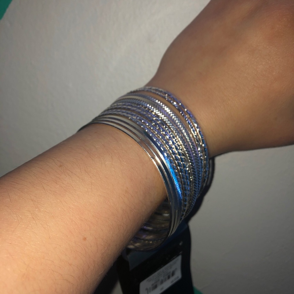 bracelets - Picture 2 of 4